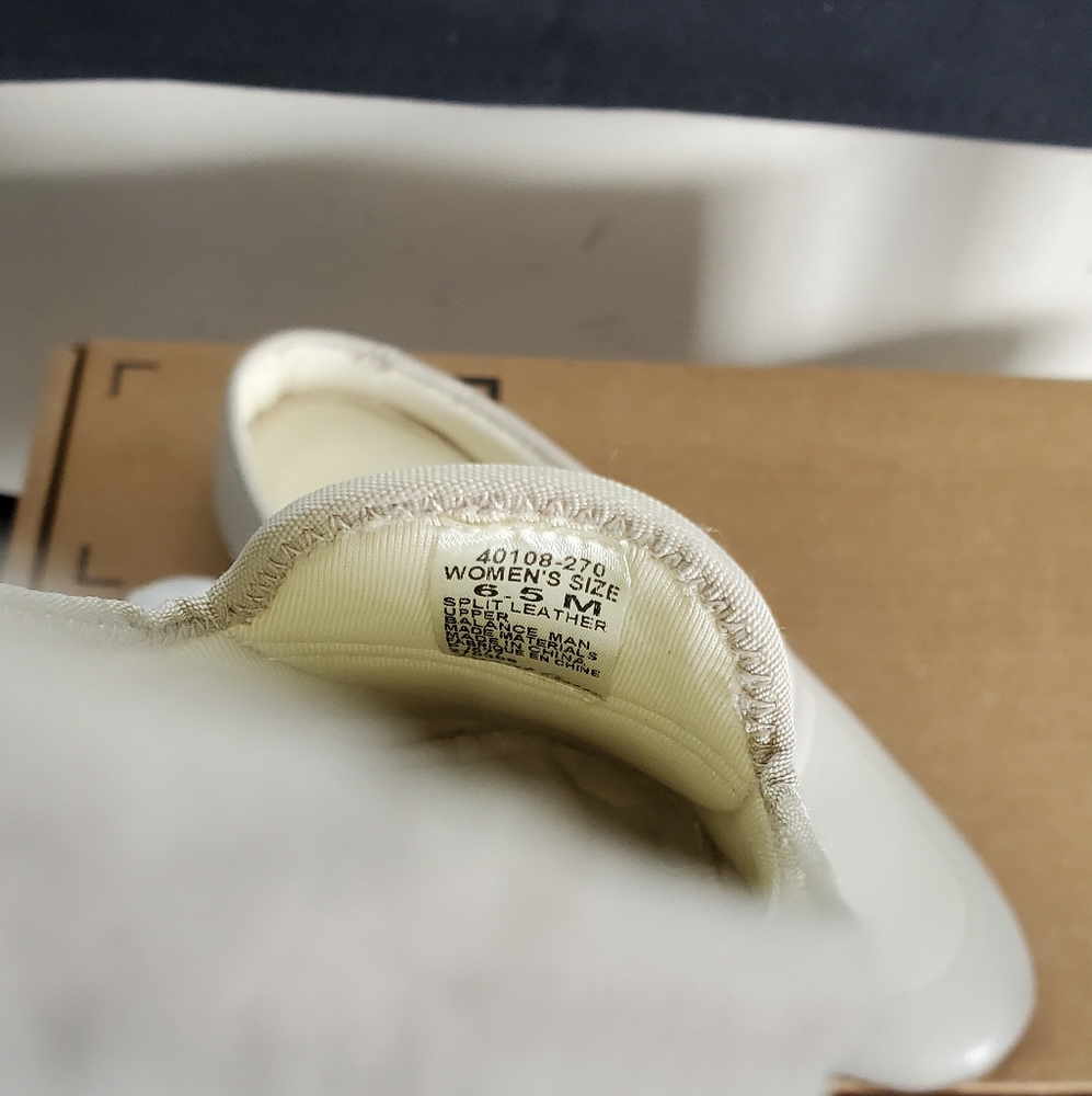 DANIEL GREEN Women's Meg Slipper Size 6.5, Bone - Picture 9 of 9